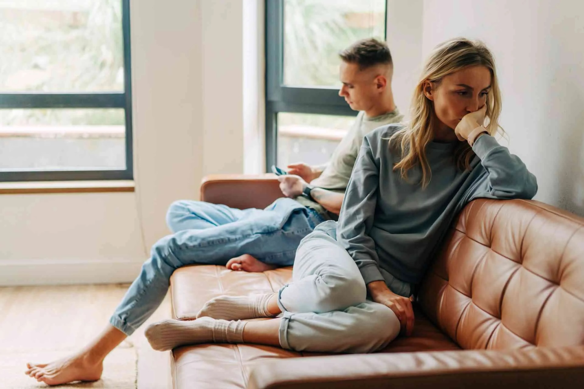 Identifying the Warning Signs of a Physical Affair in Relationships