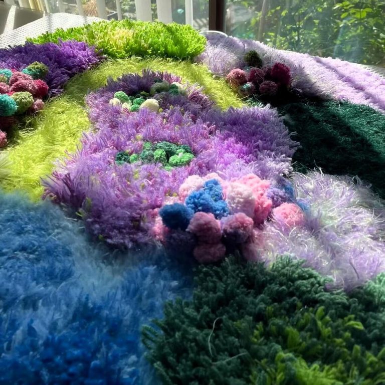Bring Provence Home with Our Lavender-Inspired Moss Rug Kit